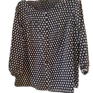Talbot tblack and white printed crisp cotton top in size xlgP